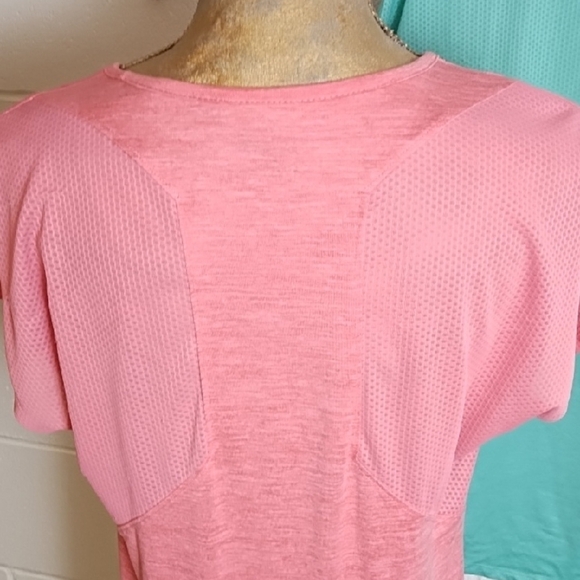 2 Avia Pink and Green Fitted Short Sleeve Work out Athleisure Tee Shirts - Picture 3 of 16